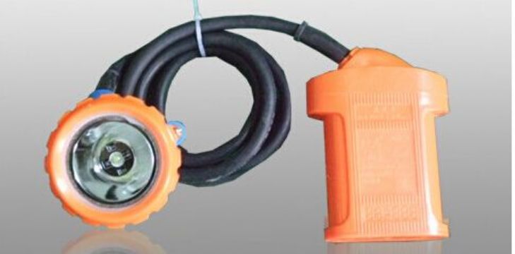 點(diǎn)擊查看詳細(xì)信息<br>標(biāo)題：KL3LM(B)型鋰電礦燈 閱讀次數(shù)：2270