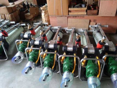 點(diǎn)擊查看詳細(xì)信息<br>標(biāo)題：MQT-130/2.8型氣動(dòng)錨桿鉆機(jī)15898635797 0537-3202711 閱讀次數(shù)：2639