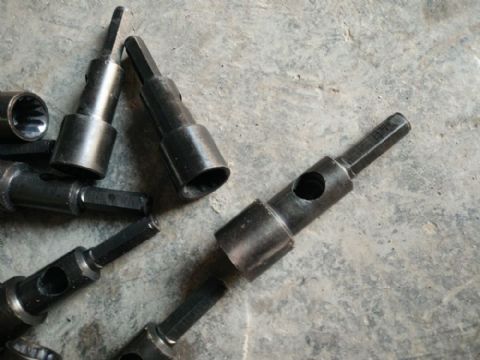 點(diǎn)擊查看詳細(xì)信息<br>標(biāo)題：錨索攪拌器 閱讀次數(shù)：2164